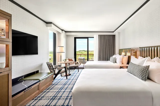 غرفة بريميير بسريرين كوين بشرفة، Omni PGA Frisco Resort 1/3