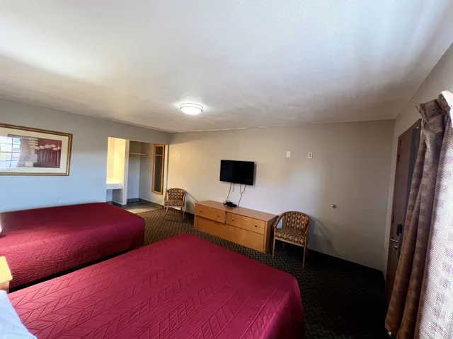 غرفة أساسية بسريرين كوين، Cotton Valley Motel 2/2