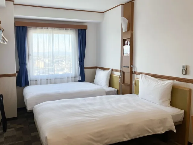 غرفة قياسية بسريرين منفصلين للمدخنين، Toyoko Inn Oita Nakatsu Ekimae 3/8