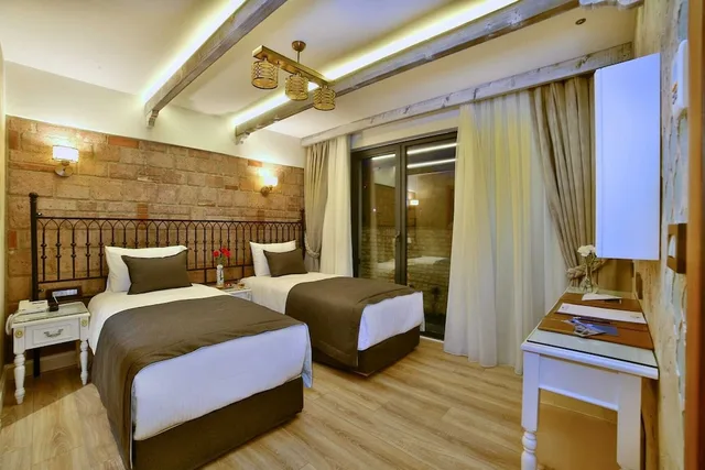 2 Bedrooms, Family, Garden View, Yilsam Sultanahmet Hotel 2/3