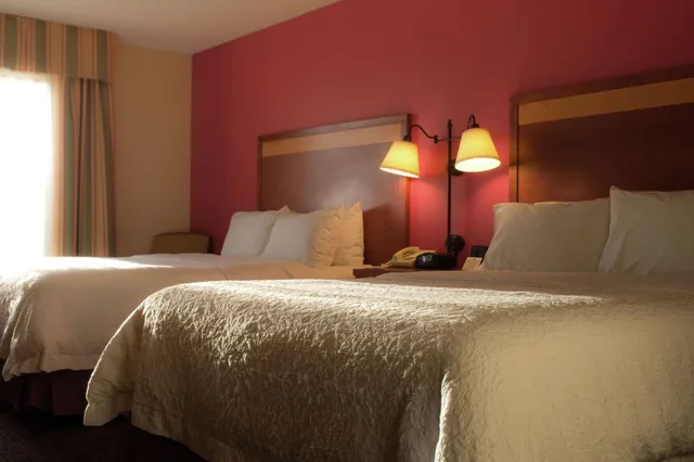 جناح بسريرين كوين، Hampton Inn Montgomery-South-Airport 2/7