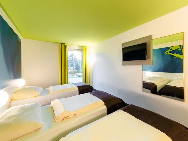 غرفة ثلاثية بثلاثة أسرّة، B&B Hotel Krefeld 4/9