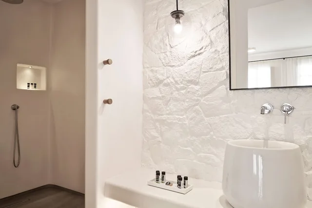 غرفة قياسية بسريرين منفصلين بحوض جاكوزي، Radisson Blu Euphoria Resort 4/6