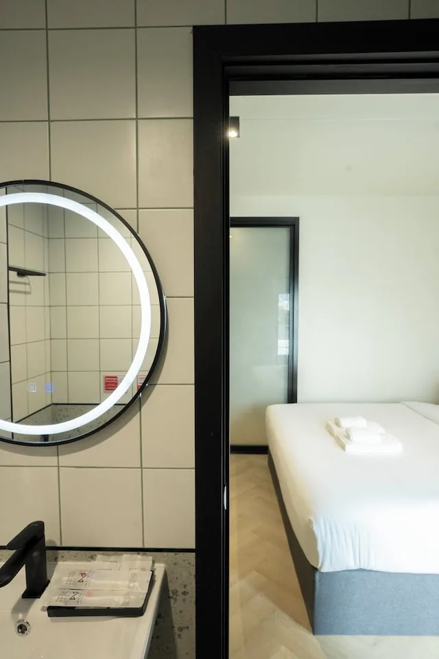 غرفة بريميير بسرير كينج مع أريكة، Infinite Hotel at Ratchada 5/5
