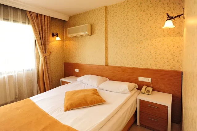 غرفة بسرير مزدوج، Üstün Otel Alsancak 6/10