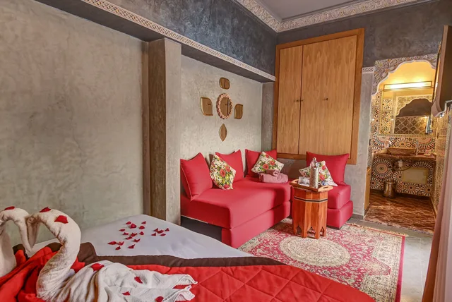Superior, Double Bed, Riad Les Oliviers 2/4