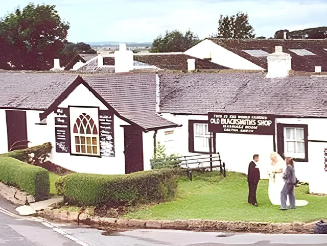 جناح، Smiths At Gretna Green Hotel 1/1