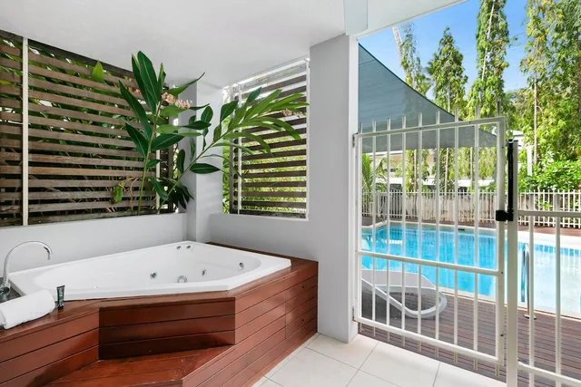 2 Bedrooms, Swim Out, King and Twin Beds، Mantra Aqueous Port Douglas 4/4