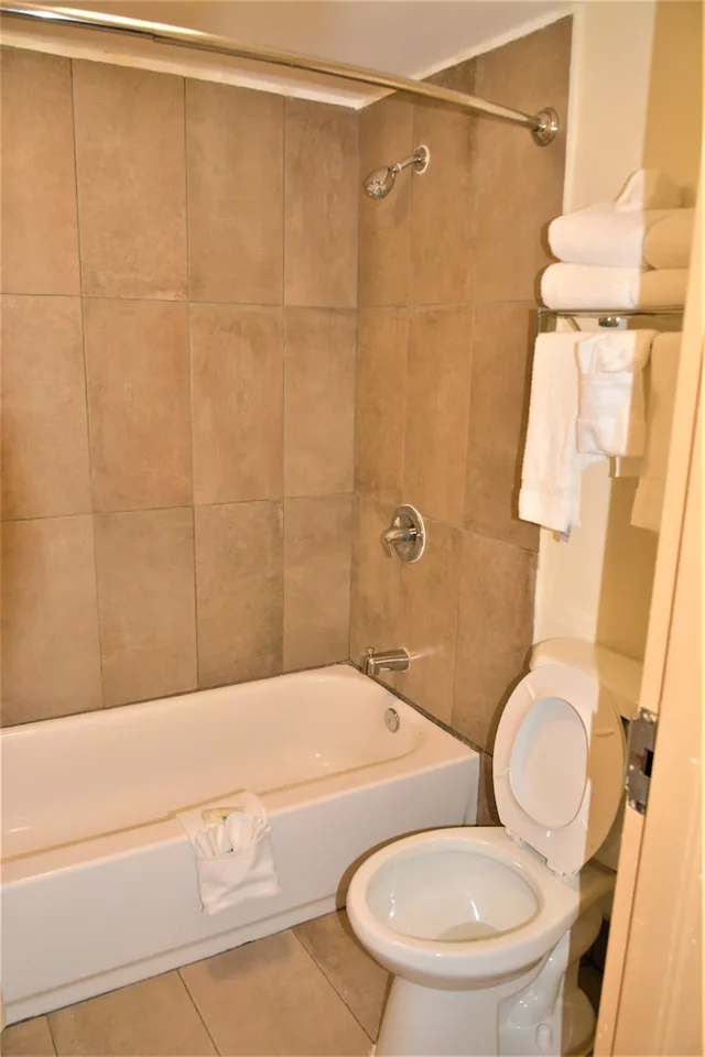 غرفة قياسية بسرير كينج، Quality Inn Culpeper VA 6/7