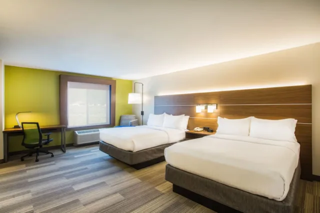 غرفة قياسية بسرير مزدوج، Holiday Inn Express Suites Cedar City 6/8