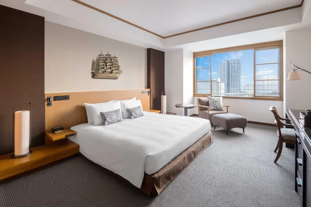 Standard, King Bed, Harbour Side، Oriental Hotel 2/2