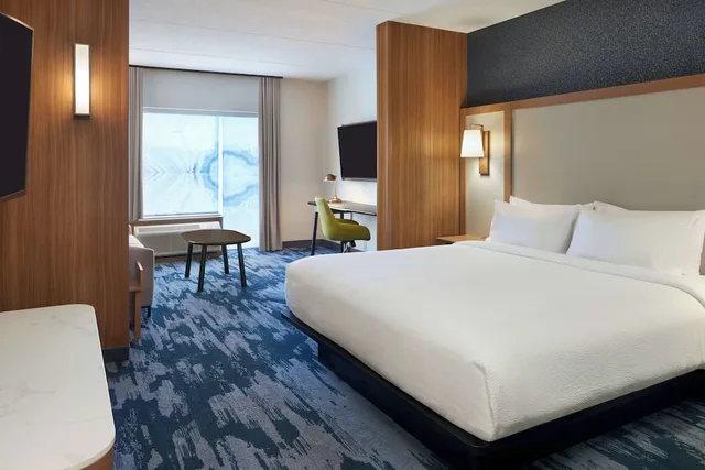 Studio, King Bed, Sofa, Fairfield Inn & Suites by Marriott Orillia 2/3