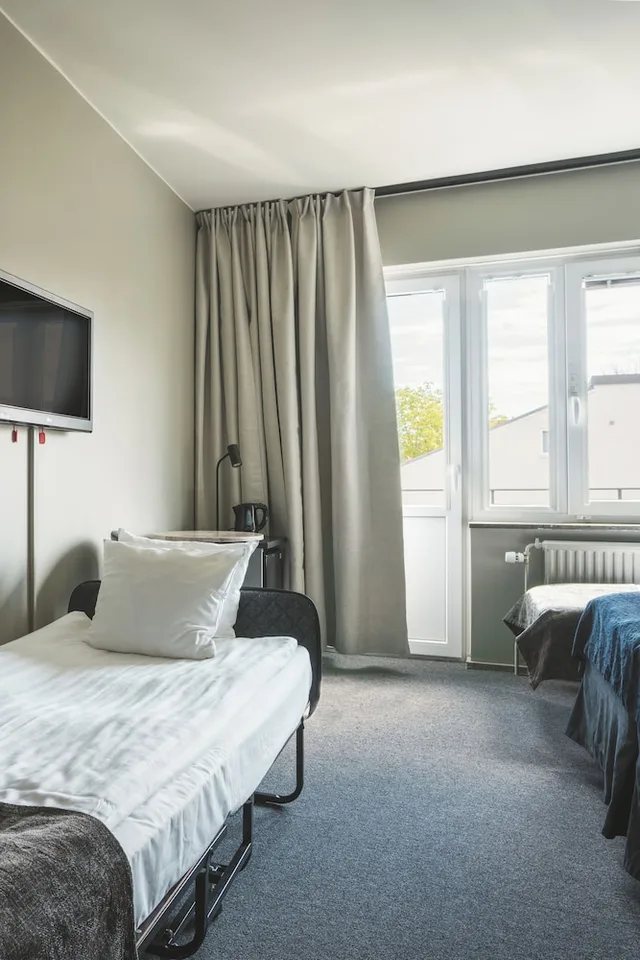 غرفة عائلية بسرير كينج، VICI Hotels Linkoping 2/5