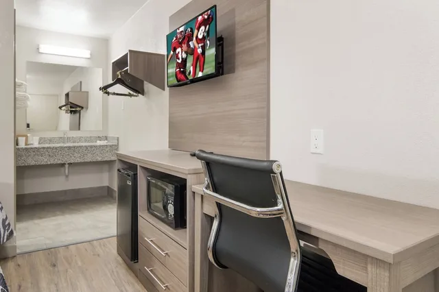 غرفة قياسية بسريرين مزدوجين، Red Roof Inn Fort Worth south 7/7