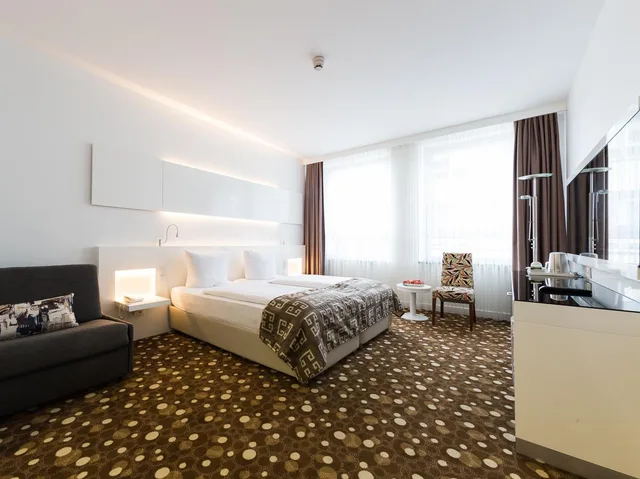 غرفة قياسية، Hotel Bayer S 2/2