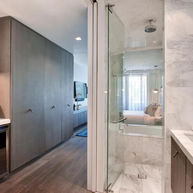 جناح جونيور، Kaskades Hotel South Beach 3/4