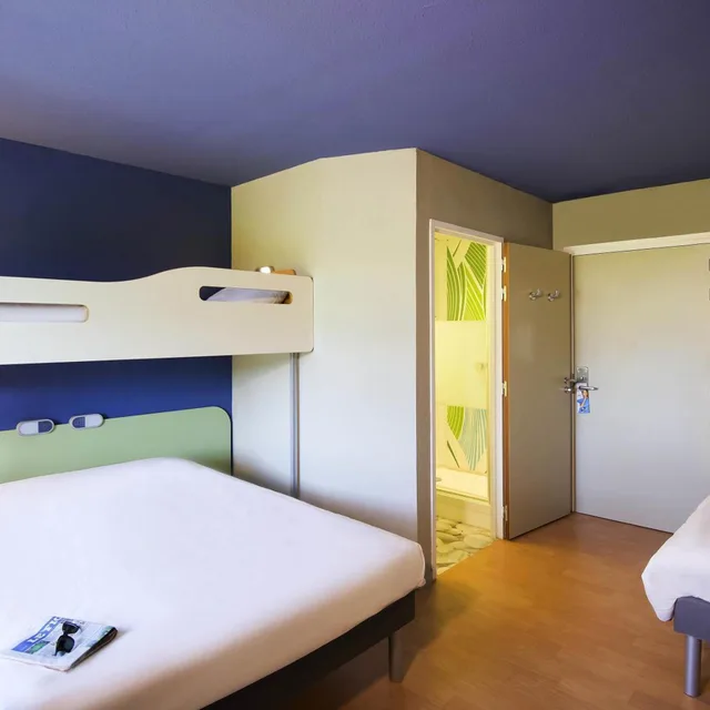 غرفة عائلية رباعية، Ibis Budget Saint Martin De Crau Porte De Camargue 2/6