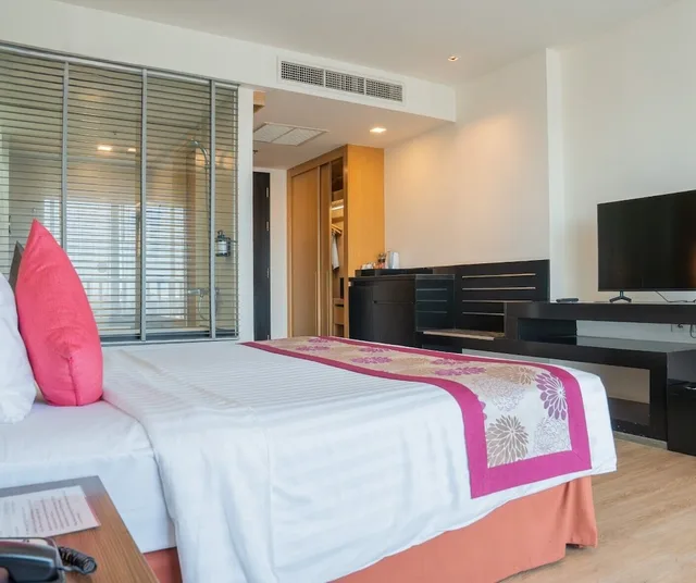 غرفة ديلوكس بسرير كينج بشرفة، Amaranth Suvarnabhumi Hotel 4/19