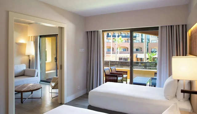 Suite, King and Twin Beds, Balcony, DoubleTree by Hilton Islantilla Beach Golf Resort 2/4