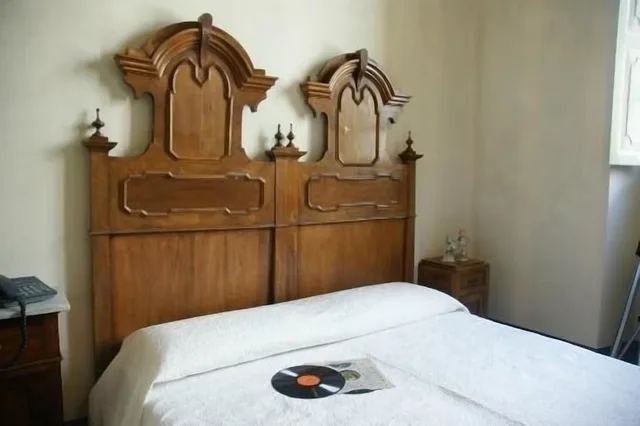 جناح جونيور بسرير مزدوج وسريرين منفصلين بشرفة، Hotel Regina D'arborea 2/2