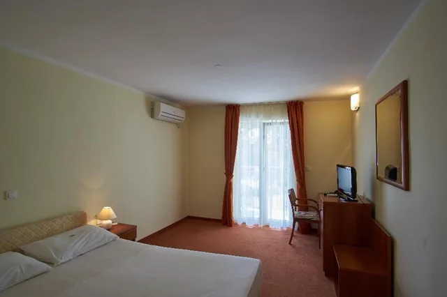 Room, Sea Side, Balcony, Annex، Hotel Vila Ruzica 1/3