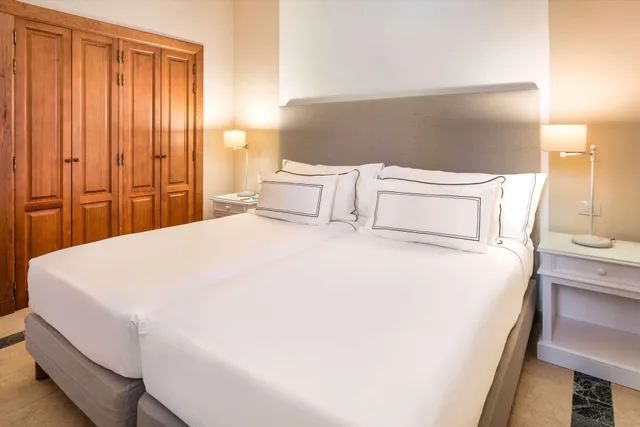 جناح، Melia Villaitana 5/10