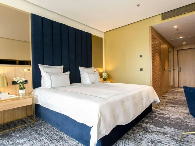 Swiss Advantage, 2 Double Beds، Swissotel Sarajevo 2/3