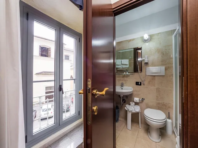 غرفة مفردة، Hotel Aurora 8/15