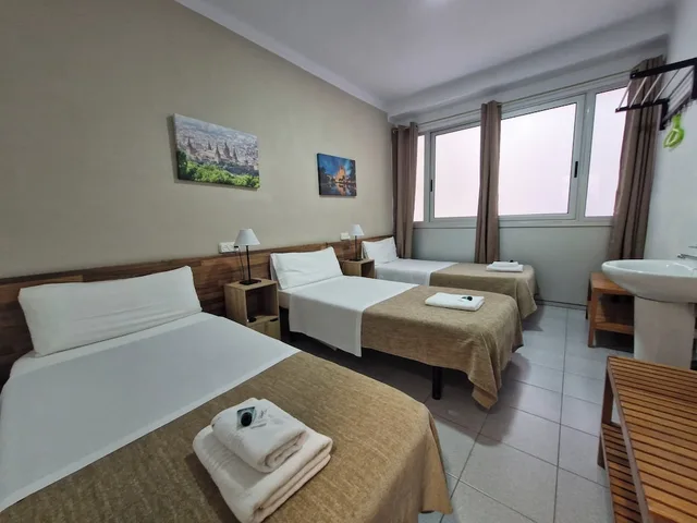 Room, Triple, Private Bathroom, Hostal El Kano 2/8