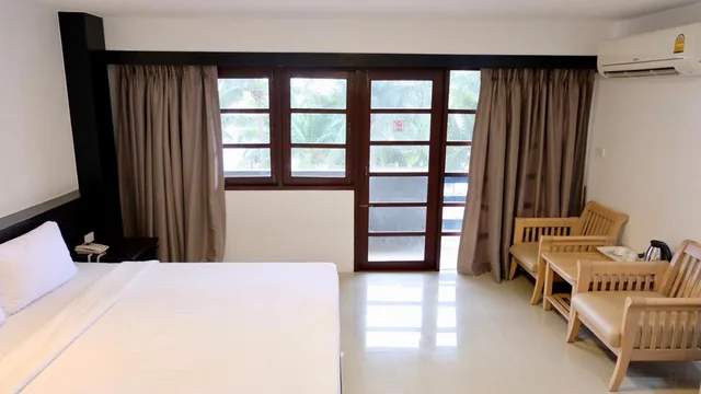 غرفة بسرير مزدوج بإطلالة على البحر، S2 Hotel 2/8