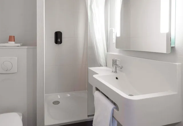 غرفة بسريرين منفصلين، B&B Hotel Toulouse Basso Cambo 3/4