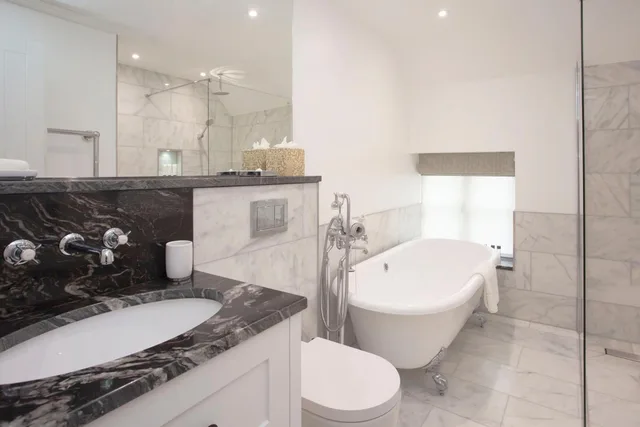 3 Bedrooms, Manor, Cottage، Lucknam Park, Emblems Collection 1/1