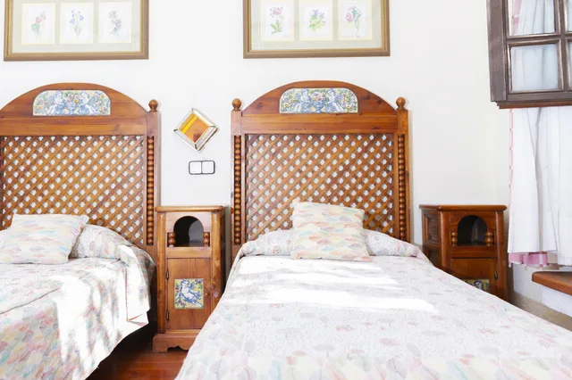 Room, Twin Beds, Hotel Rural El Refugio 2/10