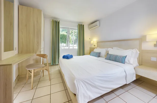 1 Bedroom, Apartment, Single Bed, Le Beachclub Serviced Apartments And Villas 1/4