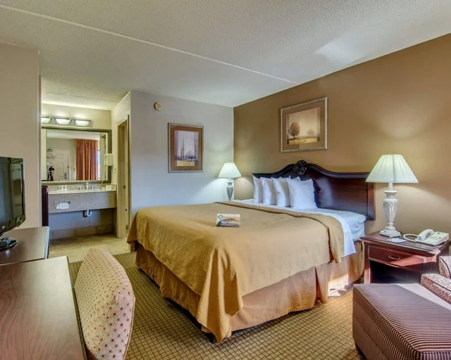غرفة بسرير كينج لذوي الإعاقة، Quality Inn Salem I 81 1/4