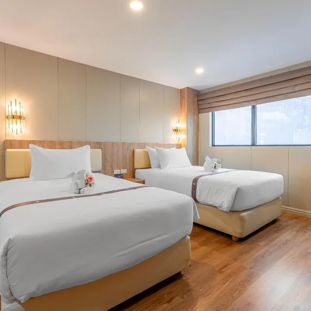 Room, Twin Beds, Golden Jomtien Beach Hotel 3/6