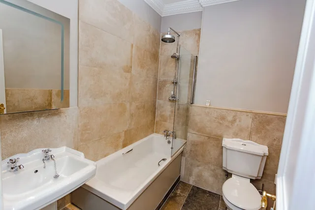Room, 4 People, Double Bed، The Snooty Fox 6/7