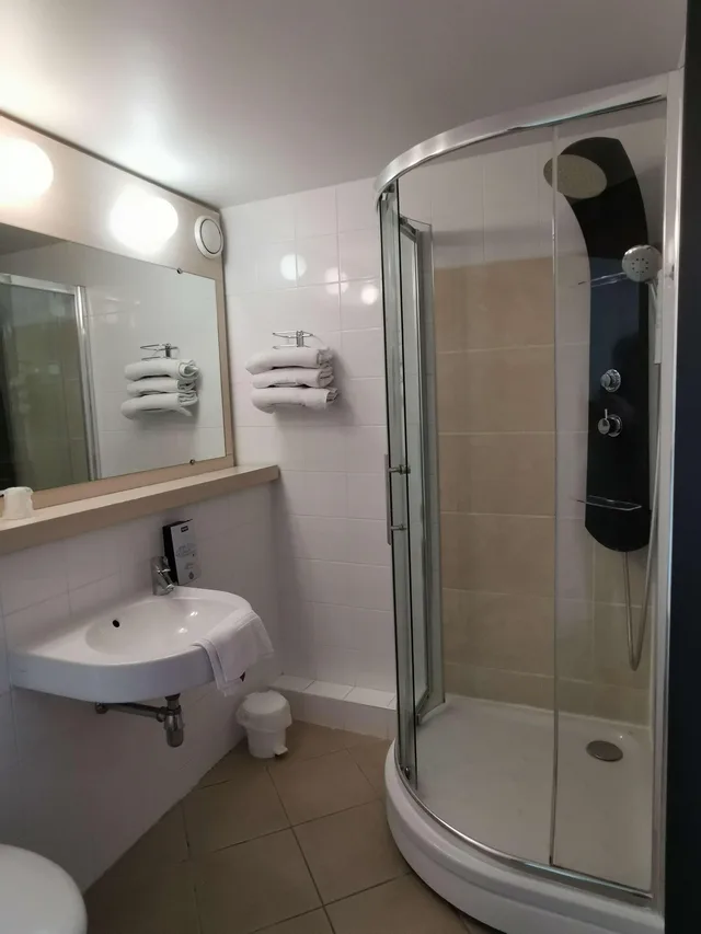 غرفة بريفيليج بسرير مزدوج مع أريكة، MERCURE Chartres Est 6/6