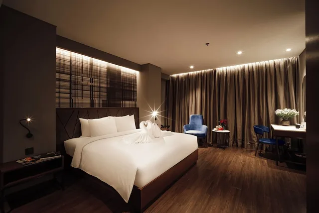 غرفة فاخرة بسرير كينج، Nhat Ha Lavish Hotel 3/6