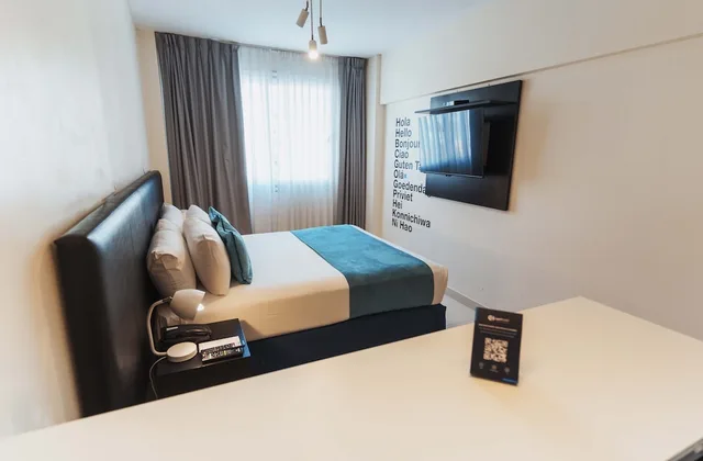 Standard, Twin Beds, City View, Cyan Recoleta 9/10