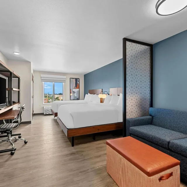 Suite, 2 Queen Beds, Bathtub, Accessible, Everhome Suites Brownsville 9/10