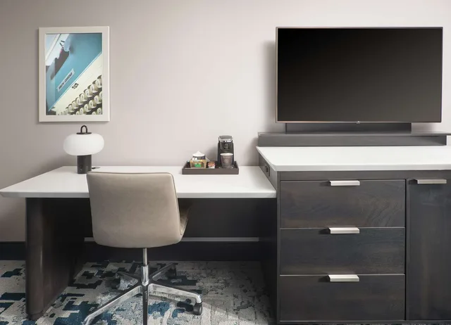 جناح سيغنتشر بسرير كينج، Hilton San Jose 2/2