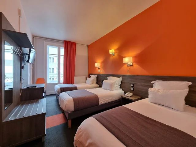 Standard, Triple, 3 Beds, COMFORT HOTEL ACTUEL CHAMBERY CENTRE 2/6