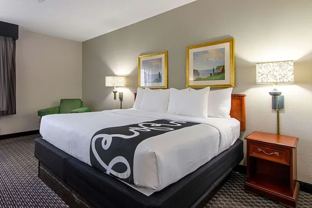 غرفة ديلوكس تنفيذية بسرير كينج، La Quinta Inn by Wyndham Ft. Lauderdale Tamarac East 4/9