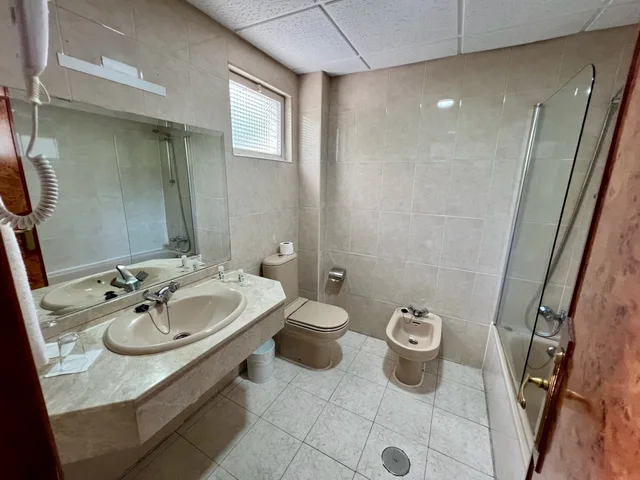 Room, 2 Beds, Ap Hotel Madrid Airport 2/2