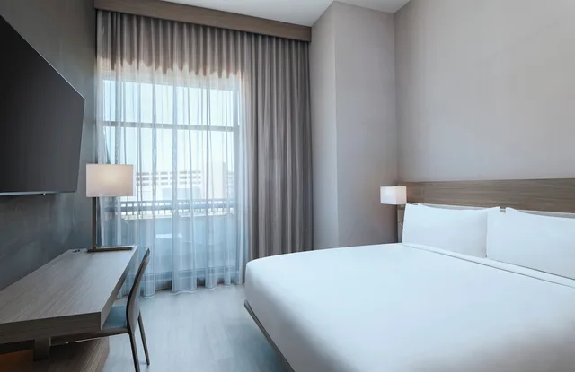 غرفة بسرير كوين، AC Hotel Phoenix North Norterra 1/6