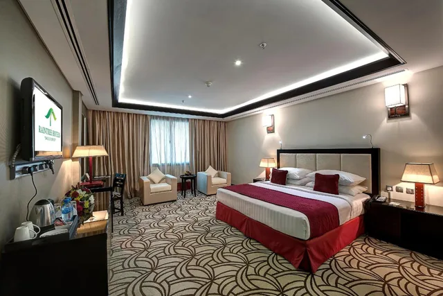 Executive, Raintree Rolla Hotel 2/3