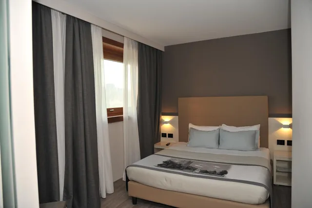 Suite, Albergo Roma, Bw Signature Collection 4/7