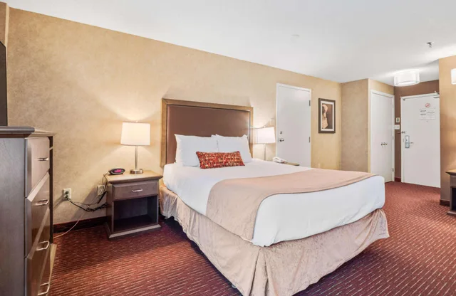 غرفة بثلاثة أسرّة، Best Western Plus Cairn Croft Hotel 1/8