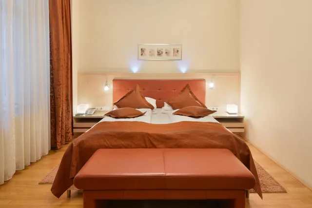 غرفة سوبيريور بسرير كوين، Hotel Pension Baronesse 2/5